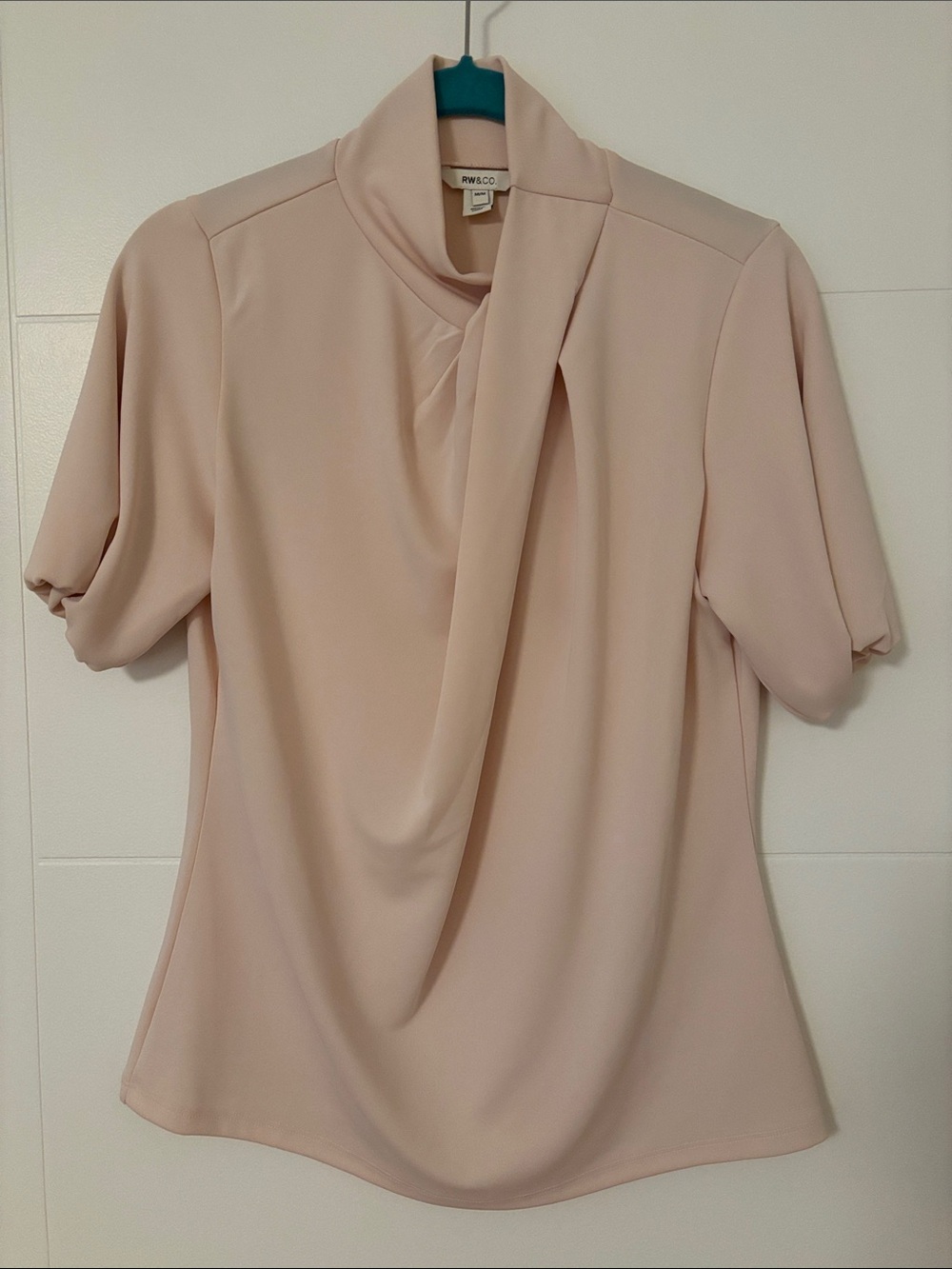 RW&CO. Light Blush Draped Tie-Neck Short Sleeve Blouse